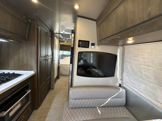 2025 Airstream 30RBQ Base