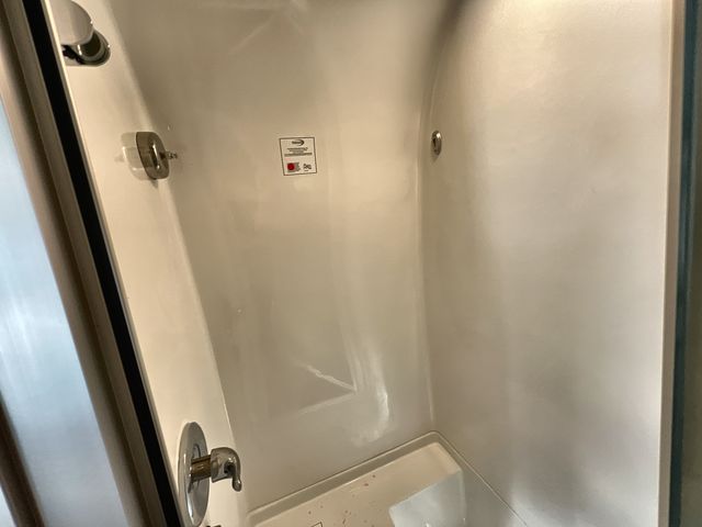 2025 Airstream 25FBQ Base