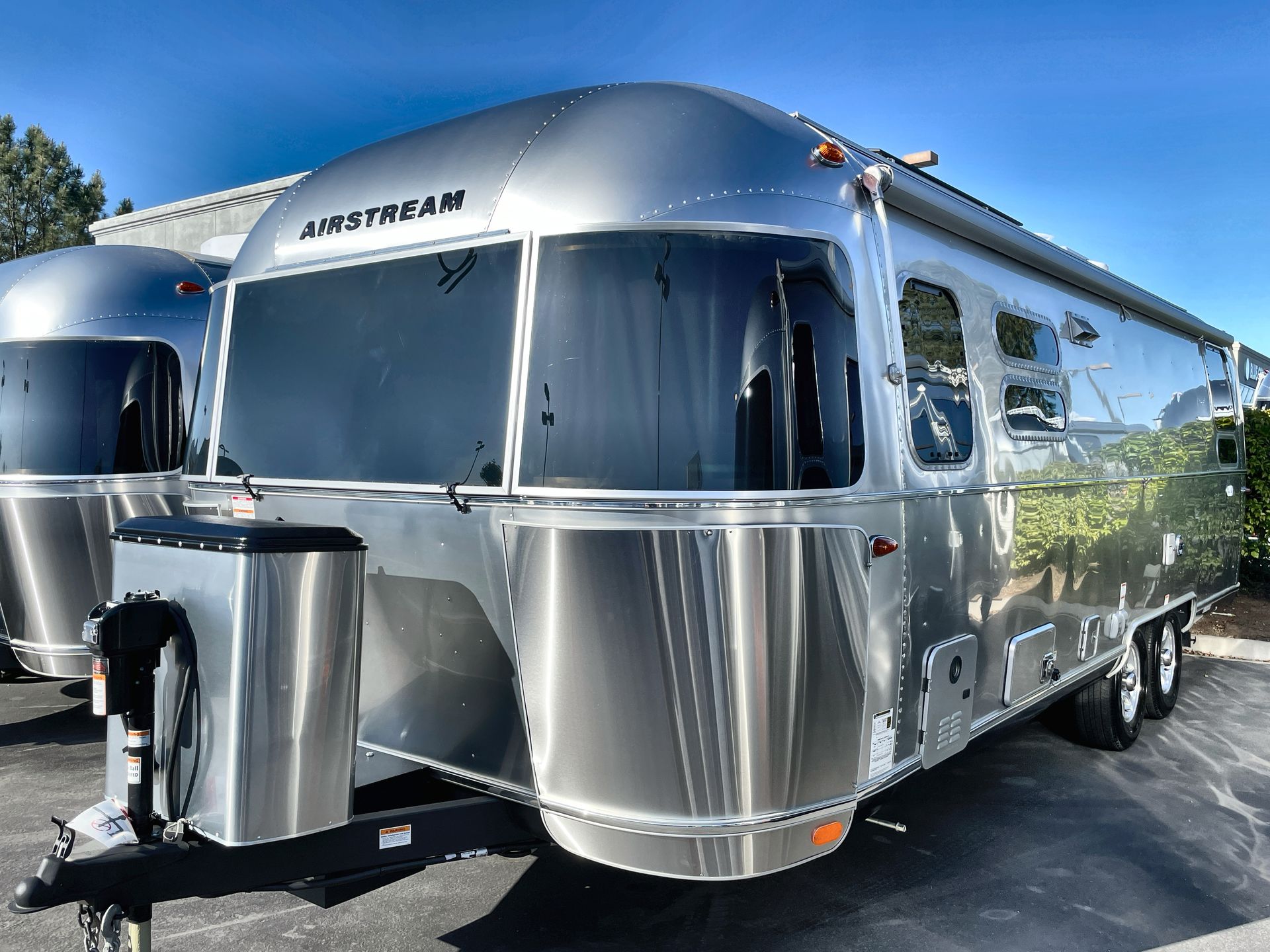 2025 Airstream 28RBQ Base