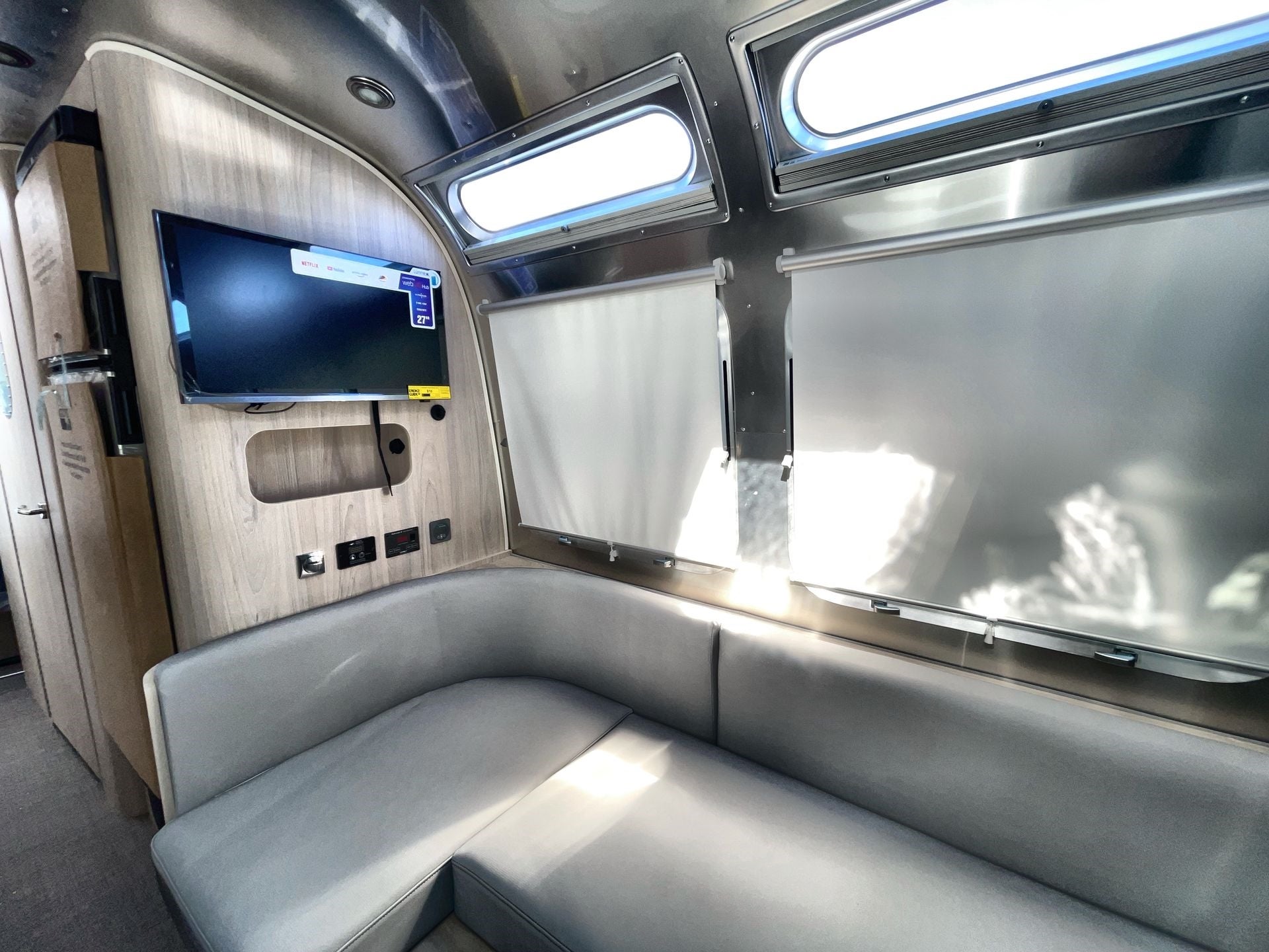 2025 Airstream 30RBQ Base