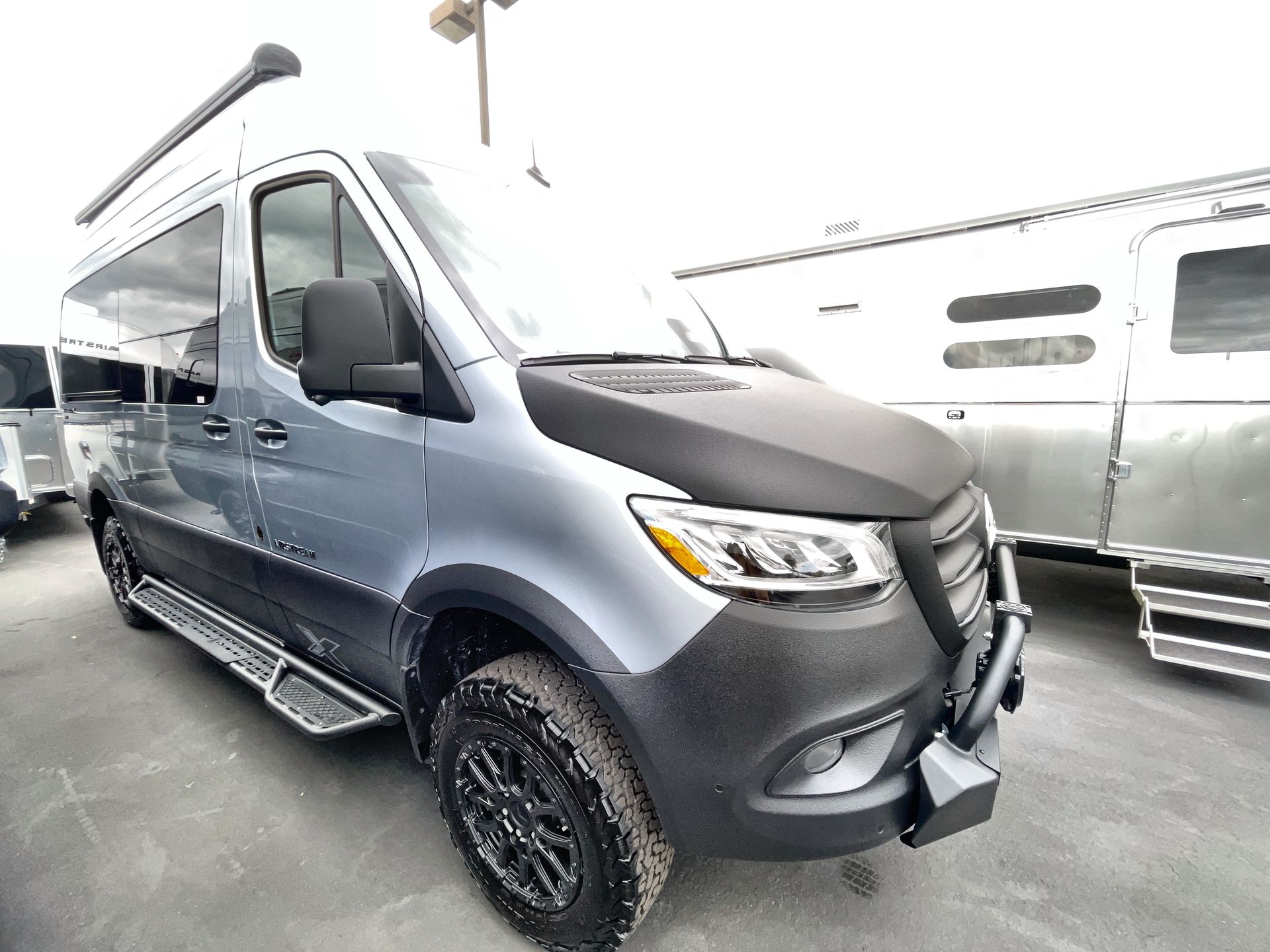 2025 Airstream 19X Base