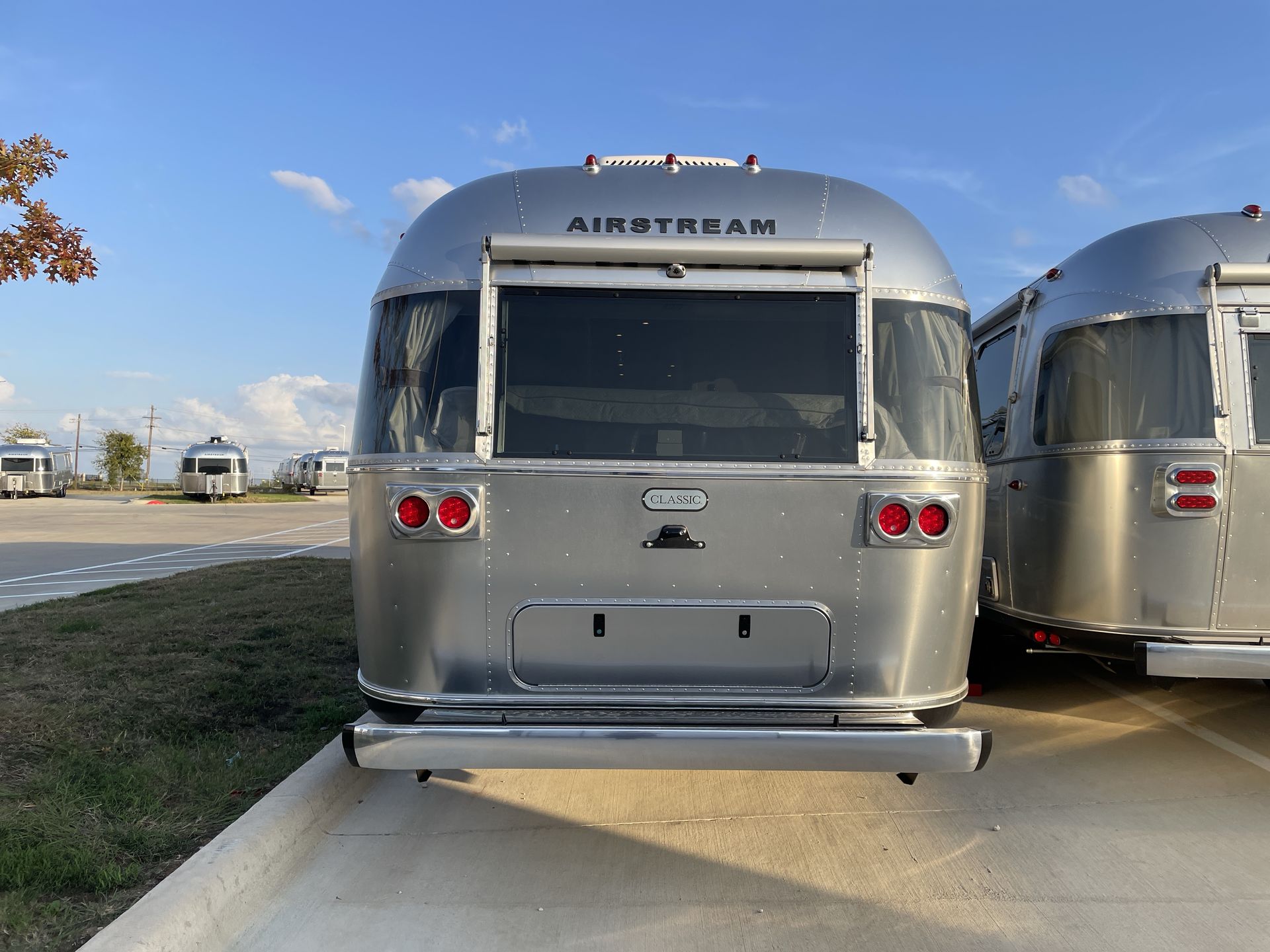 2026 Airstream 28RBQ Base