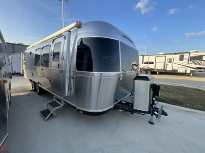 2026 Airstream 28RBQ Base