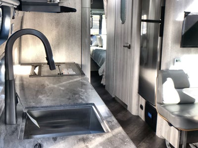 2026 Airstream 30RBT Base