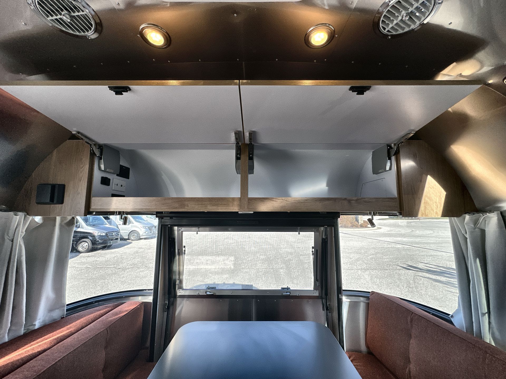 2026 Airstream 25FBQ Base