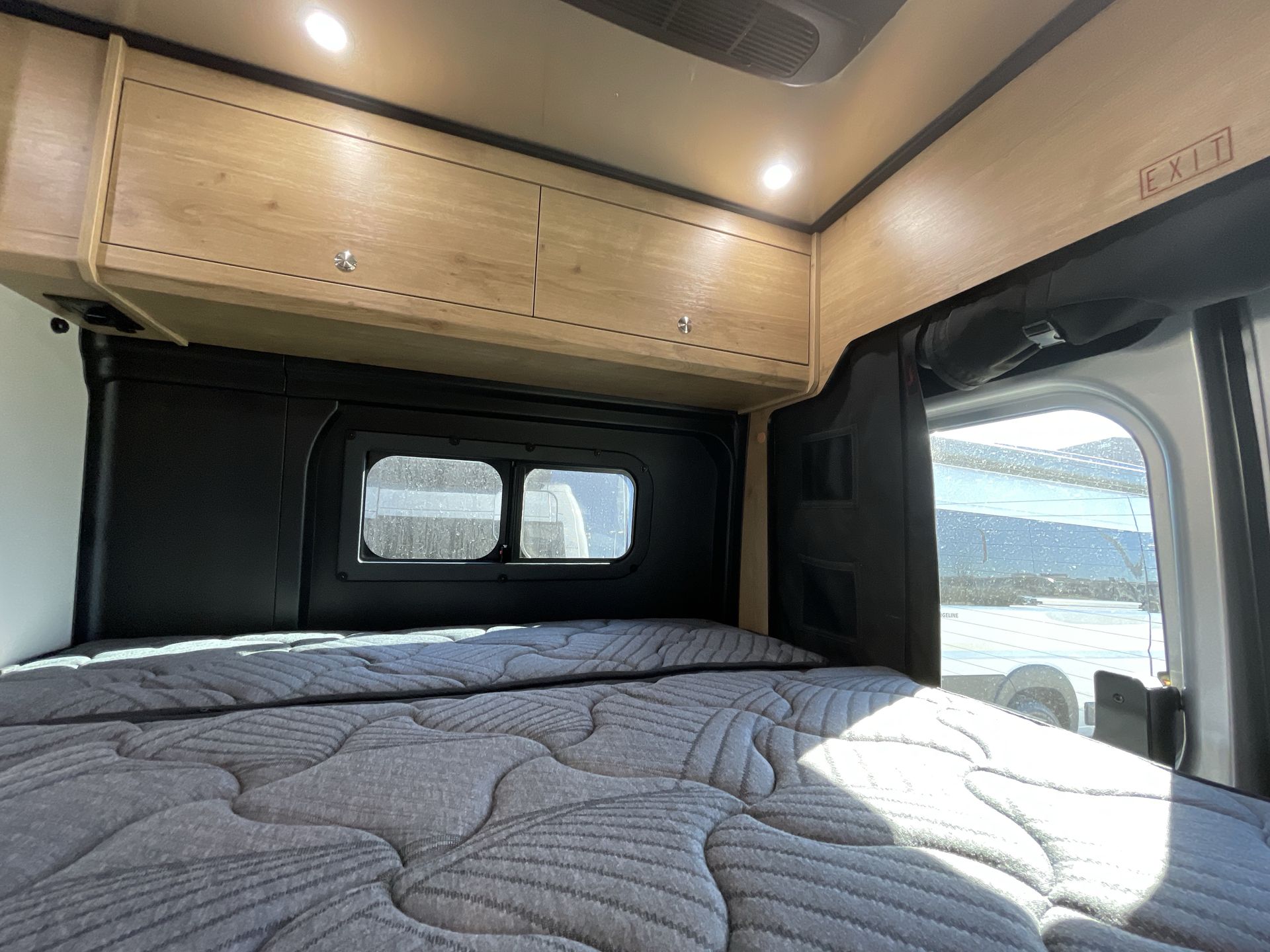 2026 Airstream Rangeline Base