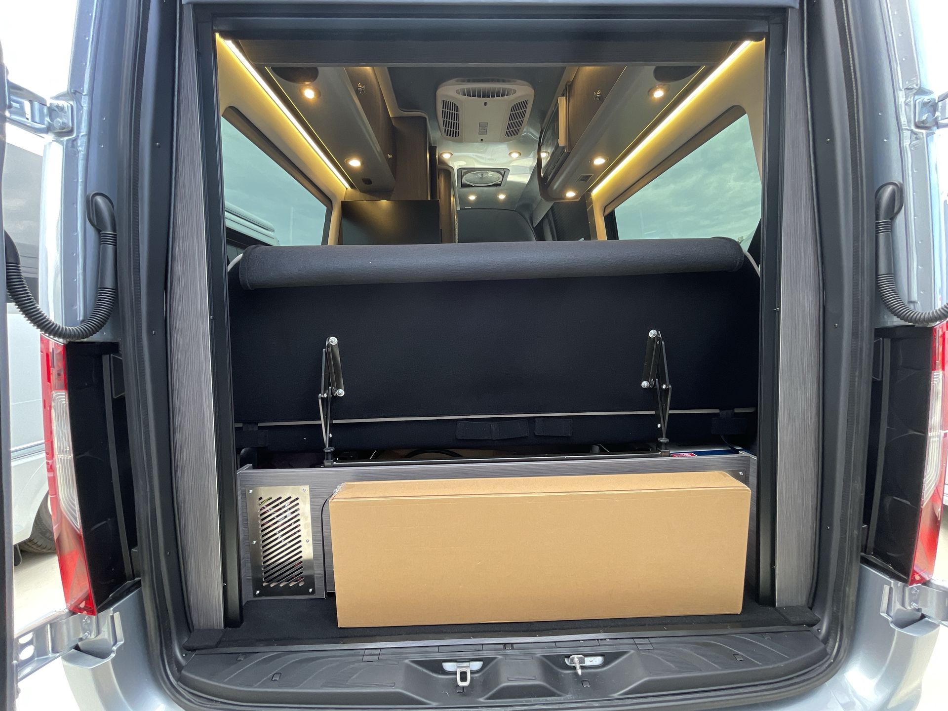 2026 Airstream 19GT Base