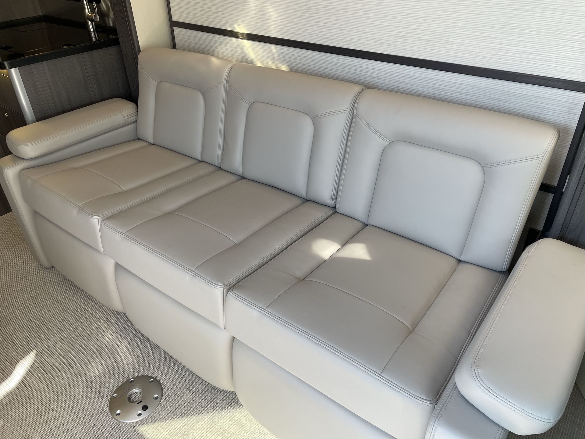 2026 Airstream Murphy Suite Base