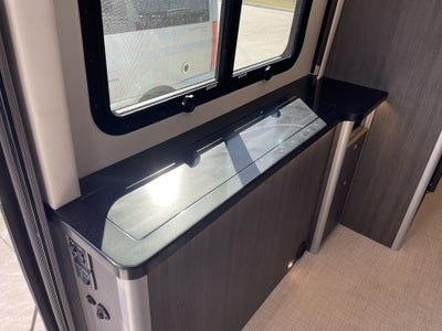 2026 Airstream Murphy Suite Base