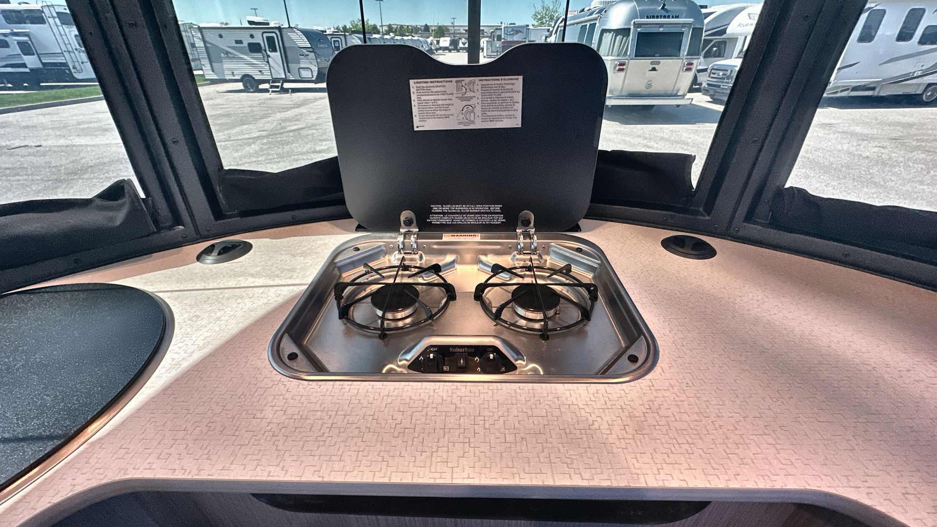 2025 Airstream 16X Base