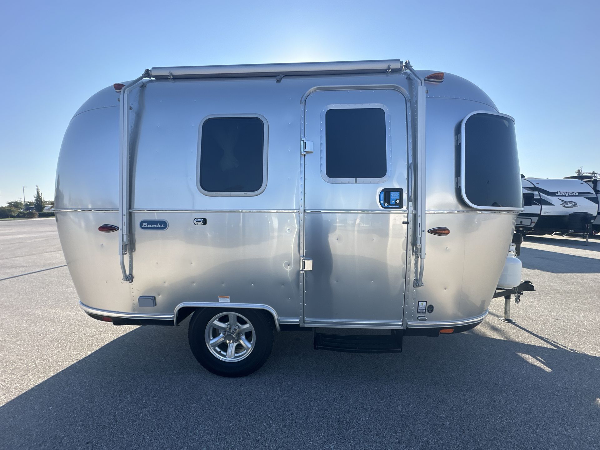 2026 Airstream 16RB Base