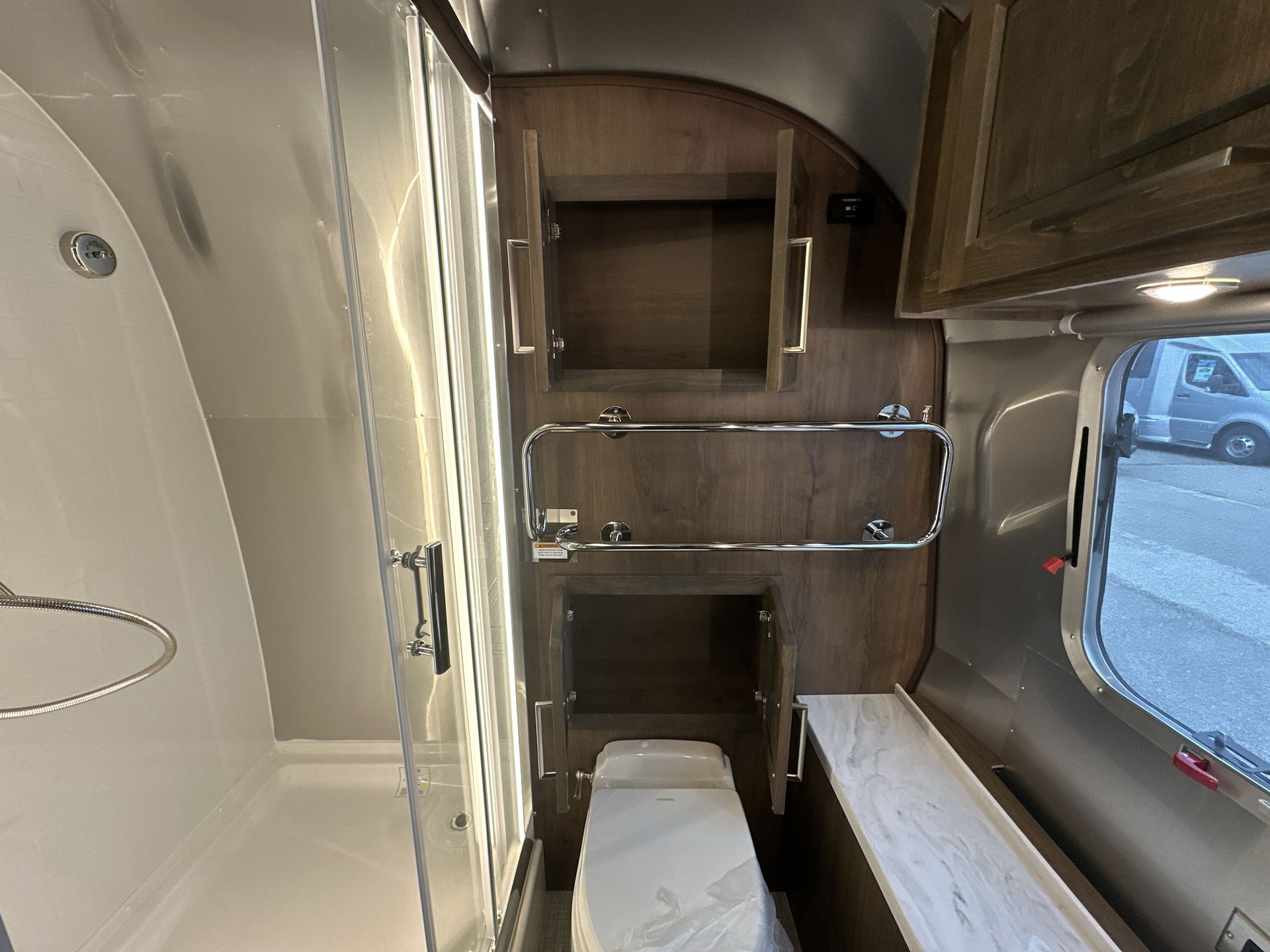 2026 Airstream 33FBQ Base