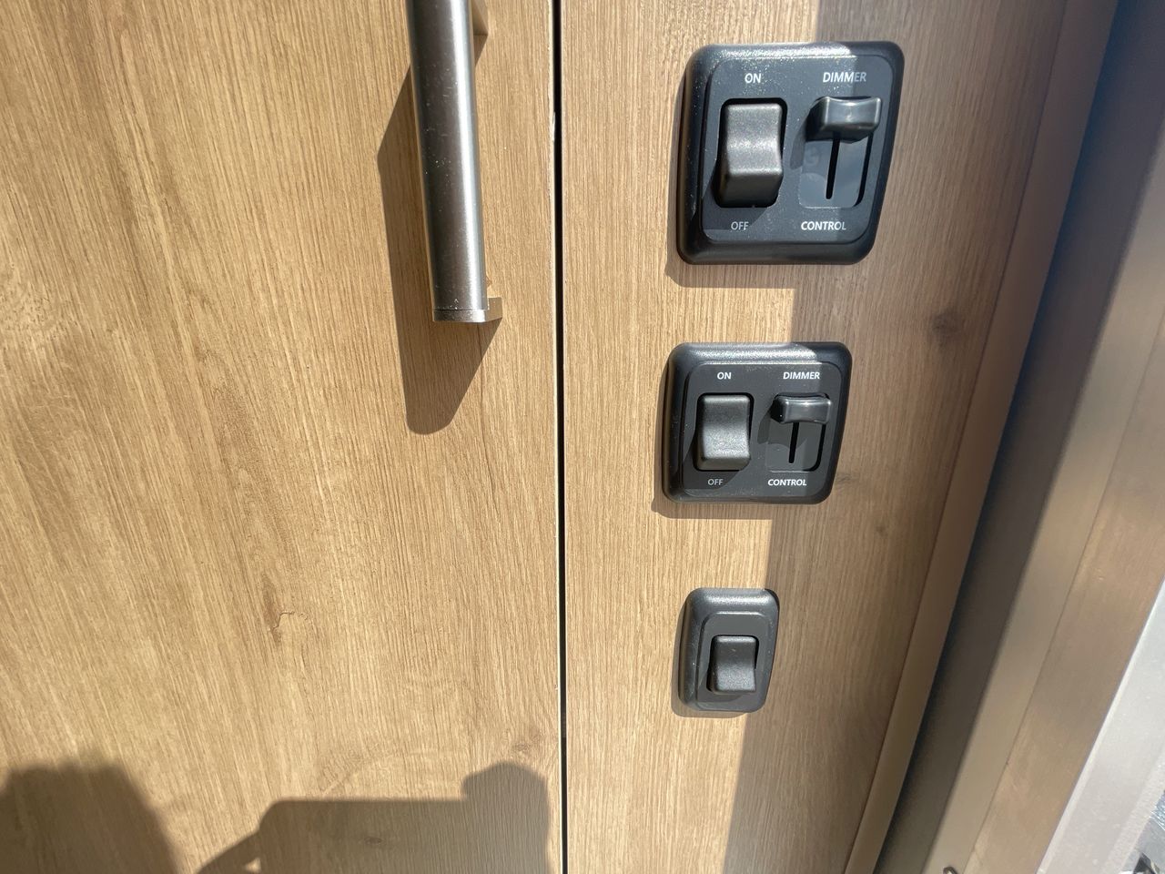 2026 Airstream 25FBQ Base