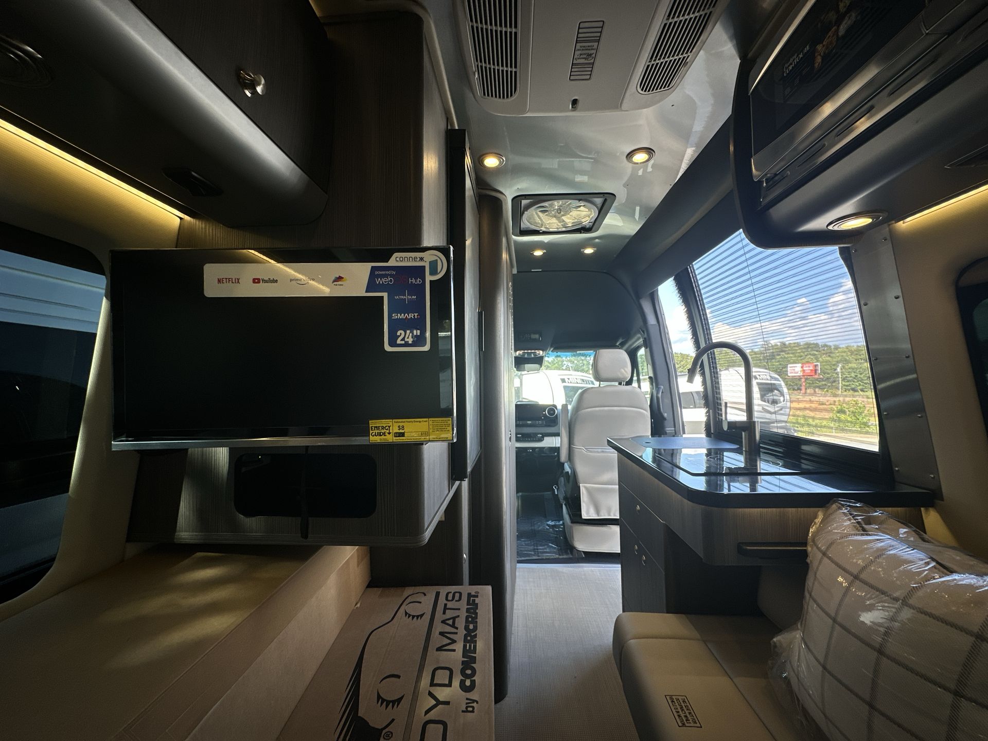 2026 Airstream 19GT Base
