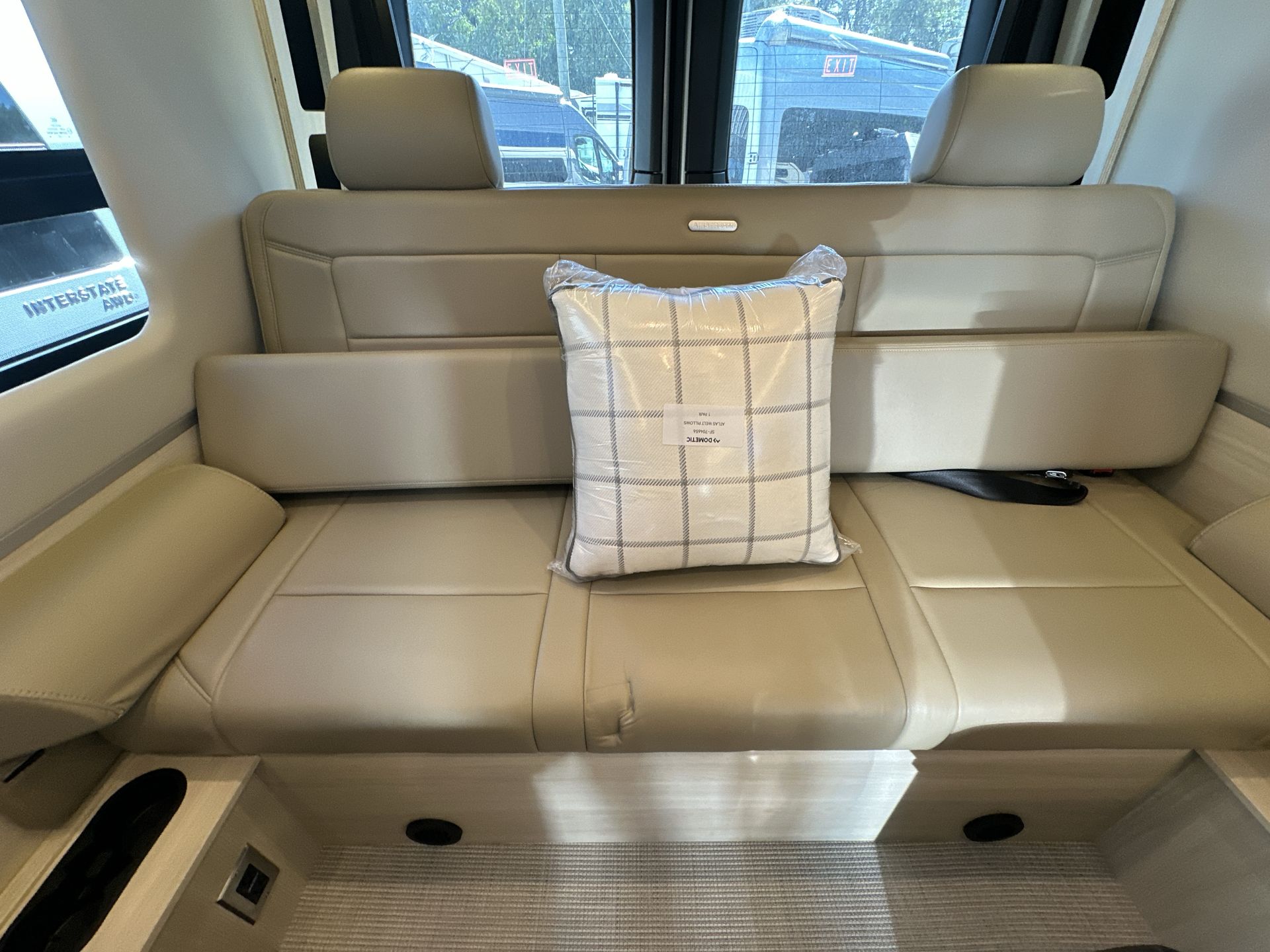 2026 Airstream 24GL 4x2 Passenger Base