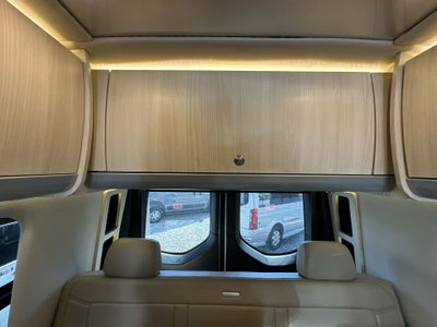 2026 Airstream 24GL 4x2 Passenger Base
