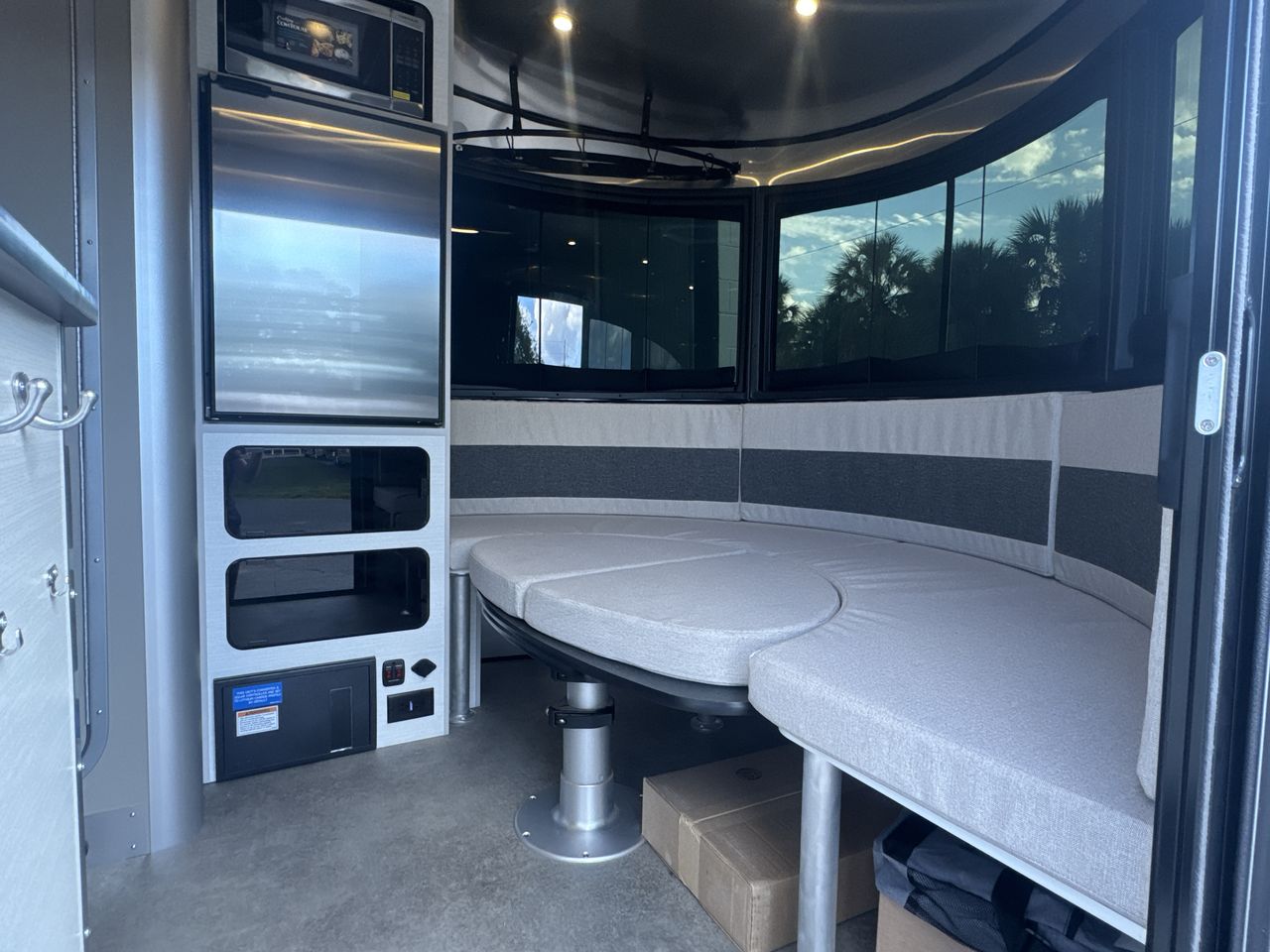 2026 Airstream 20Xe Base