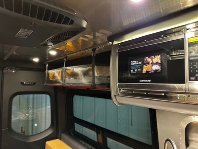 2025 Airstream 19X Base