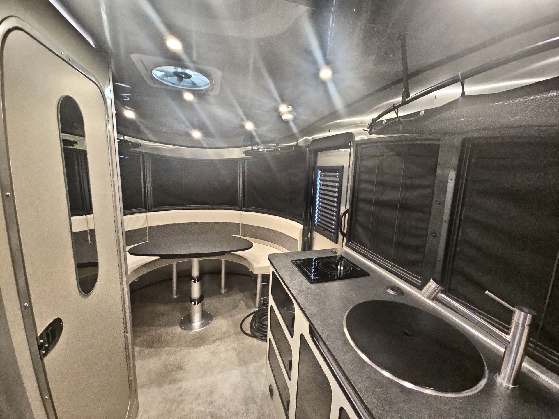 2025 Airstream 20Xe Base