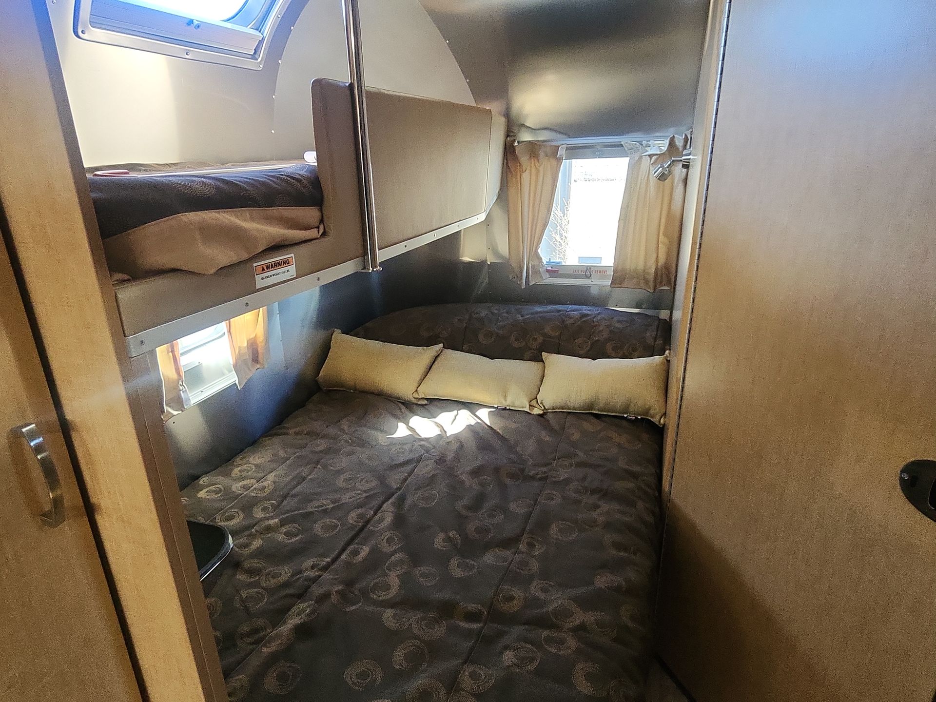 2015 Airstream 23D Base