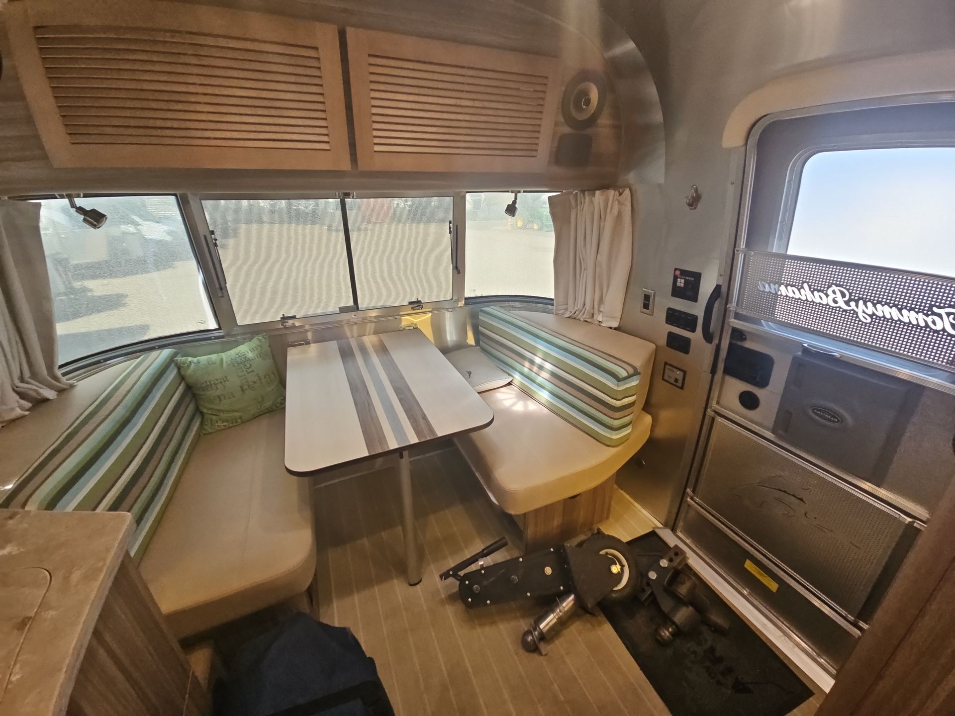 2018 Airstream 19CB Base