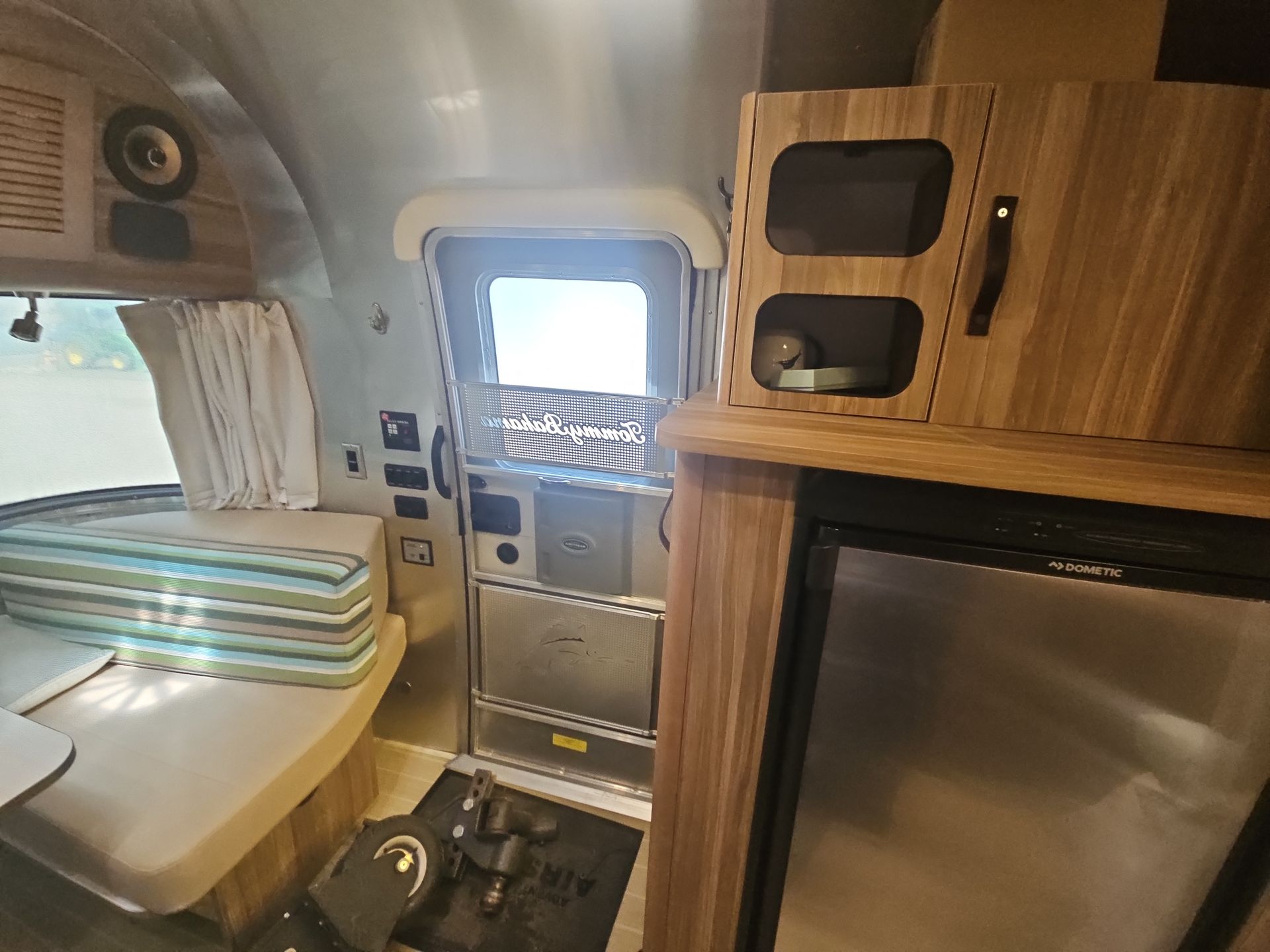 2018 Airstream 19CB Base