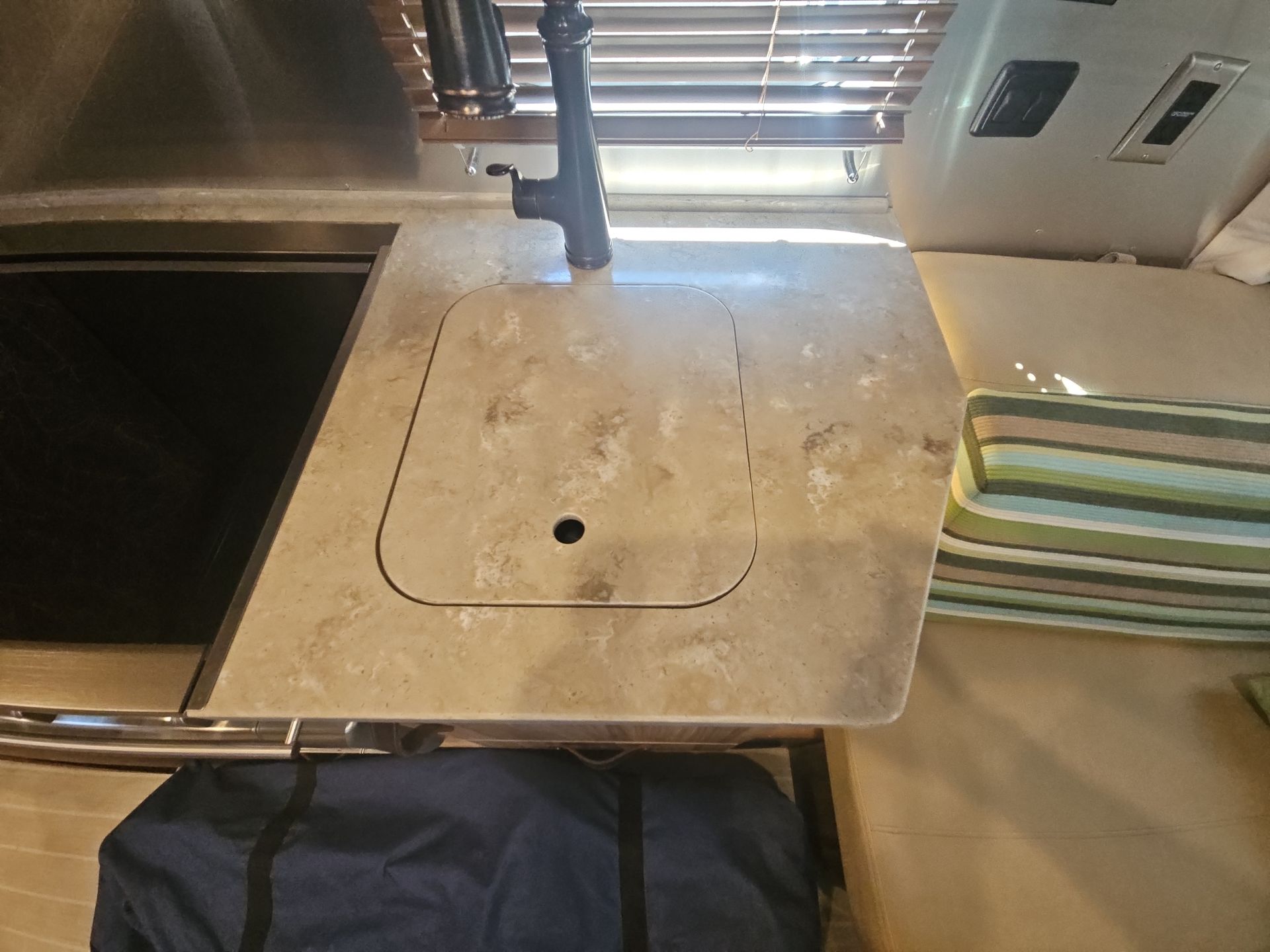 2018 Airstream 19CB Base