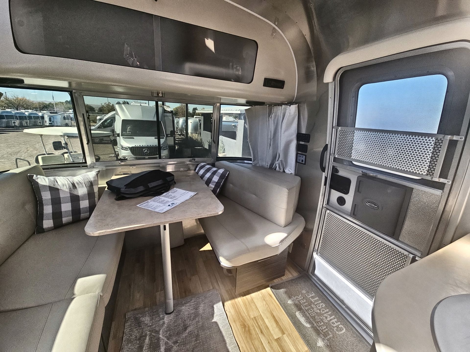 2016 Airstream 23CB (Corner Bed) Base