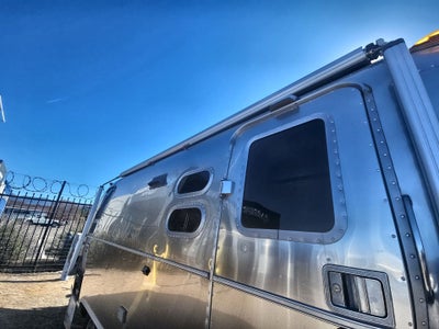 2016 Airstream 23CB (Corner Bed) Base