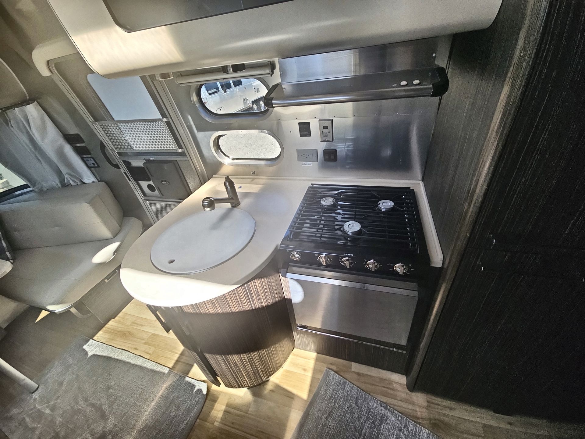 2016 Airstream 23CB (Corner Bed) Base