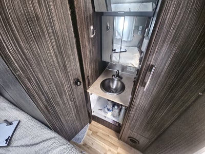 2016 Airstream 23CB (Corner Bed) Base