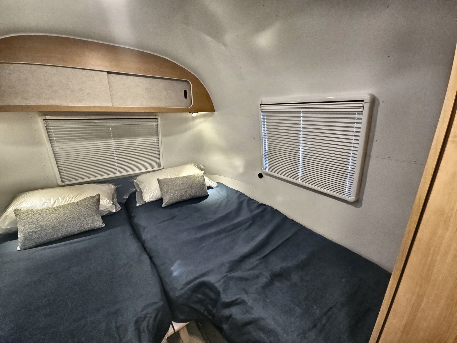 2026 Airstream 22RB Base