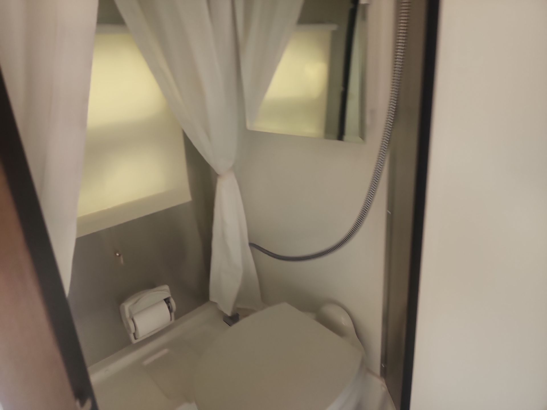 2023 Airstream 16RB Base