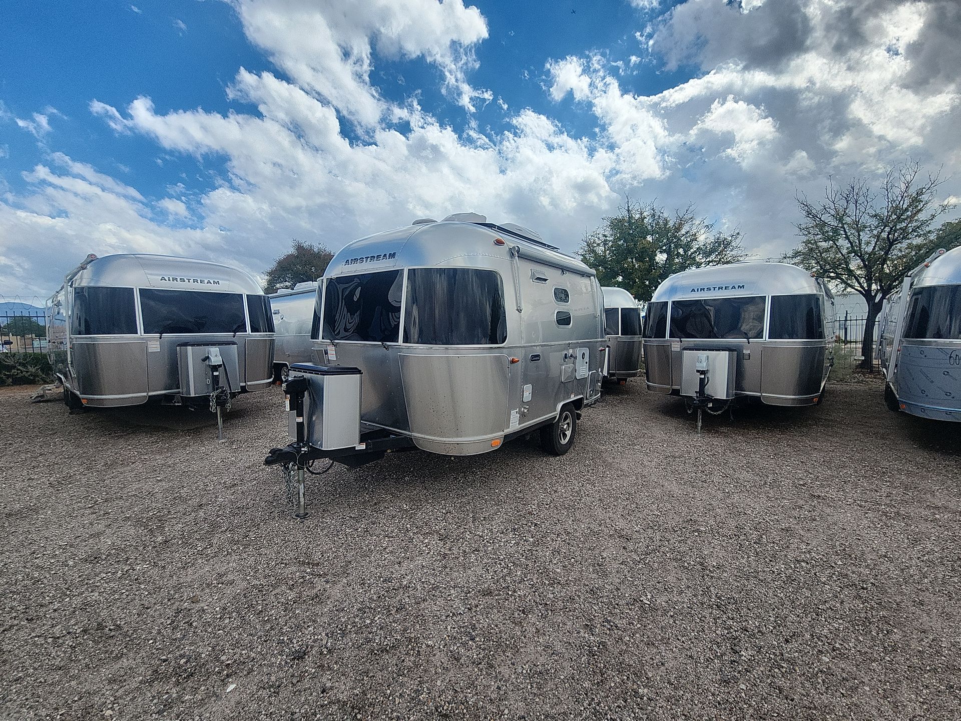 2023 Airstream 16RB Base