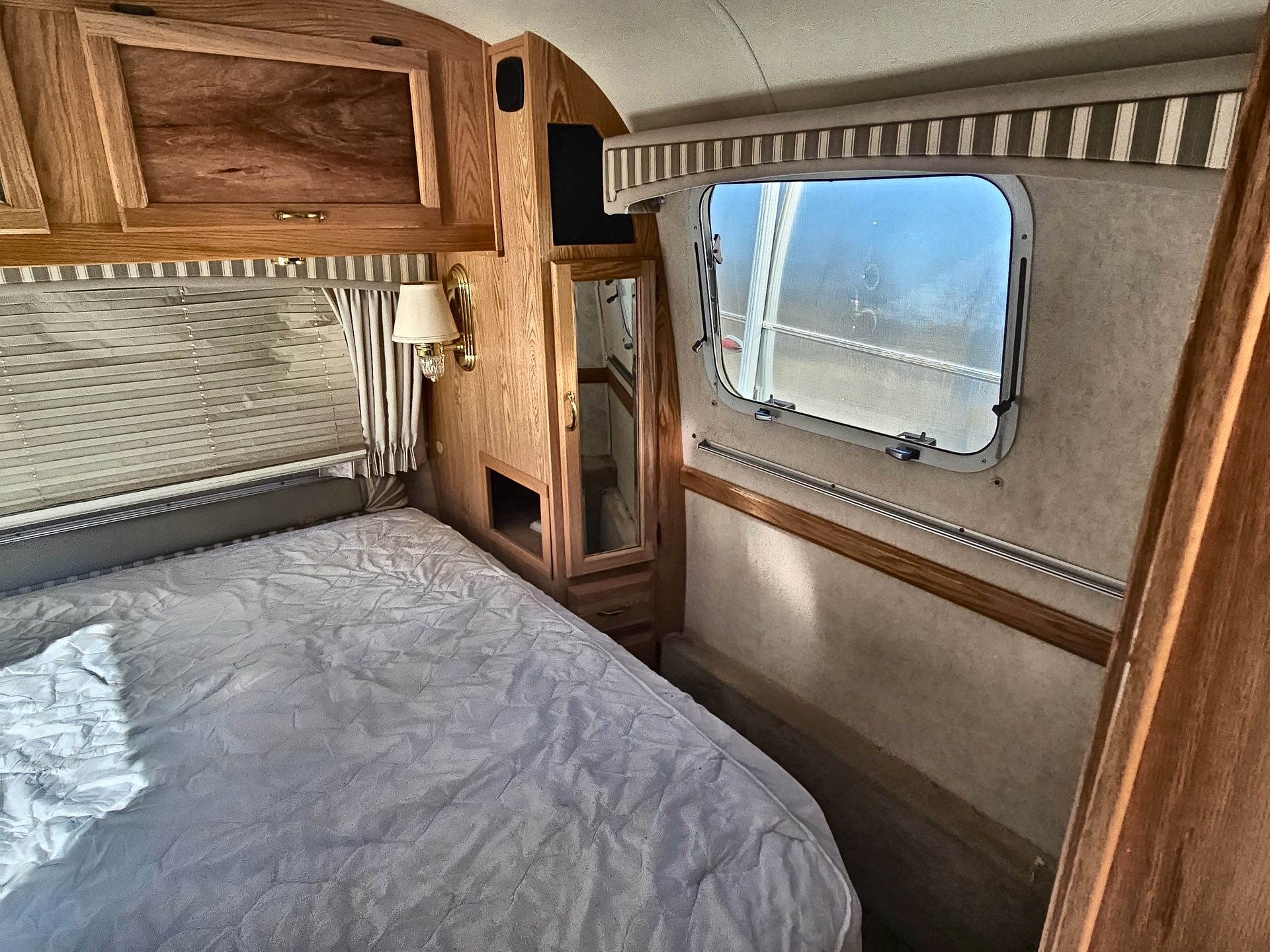 2003 Airstream 30FB Base