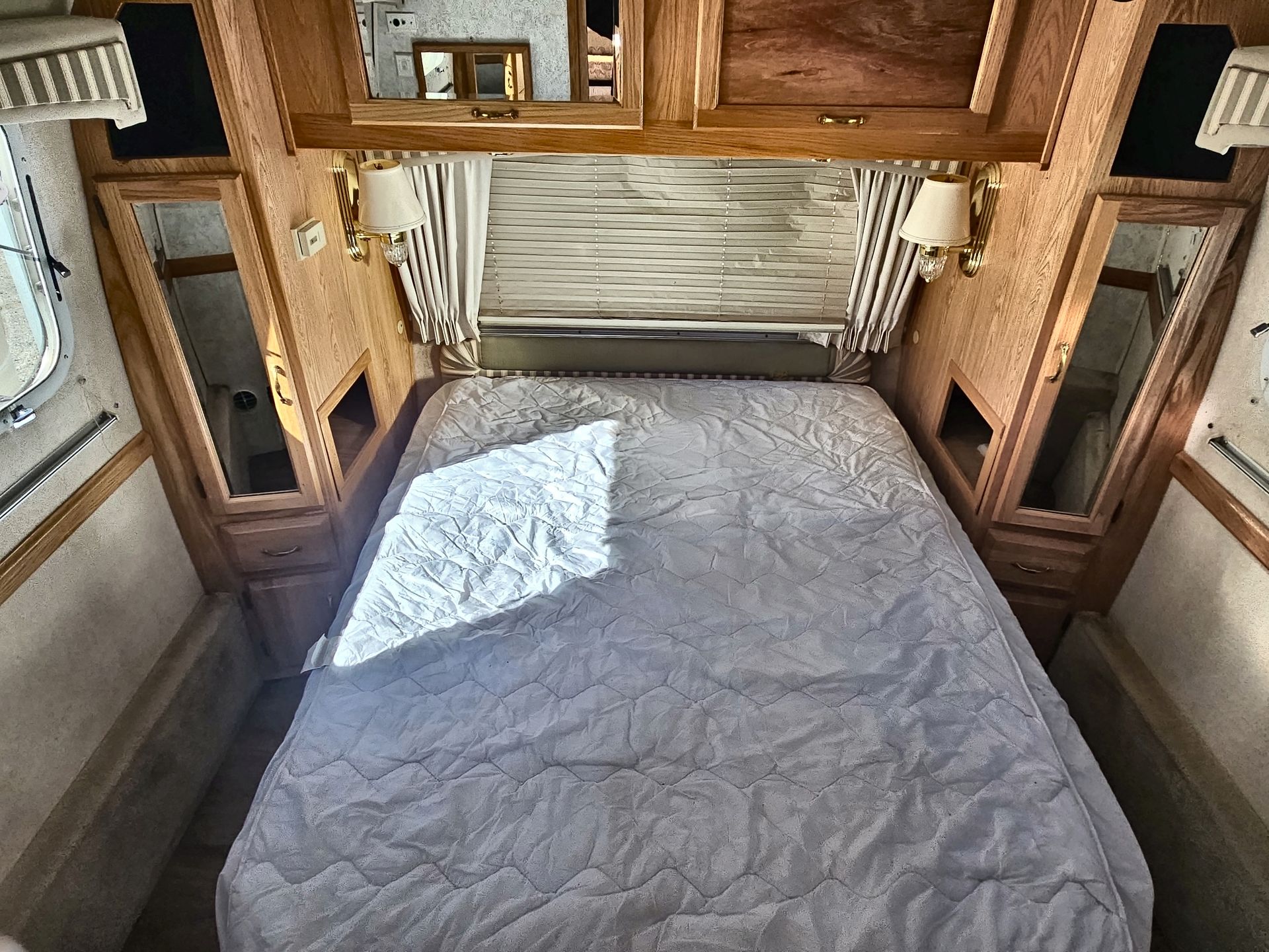 2003 Airstream 30FB Base