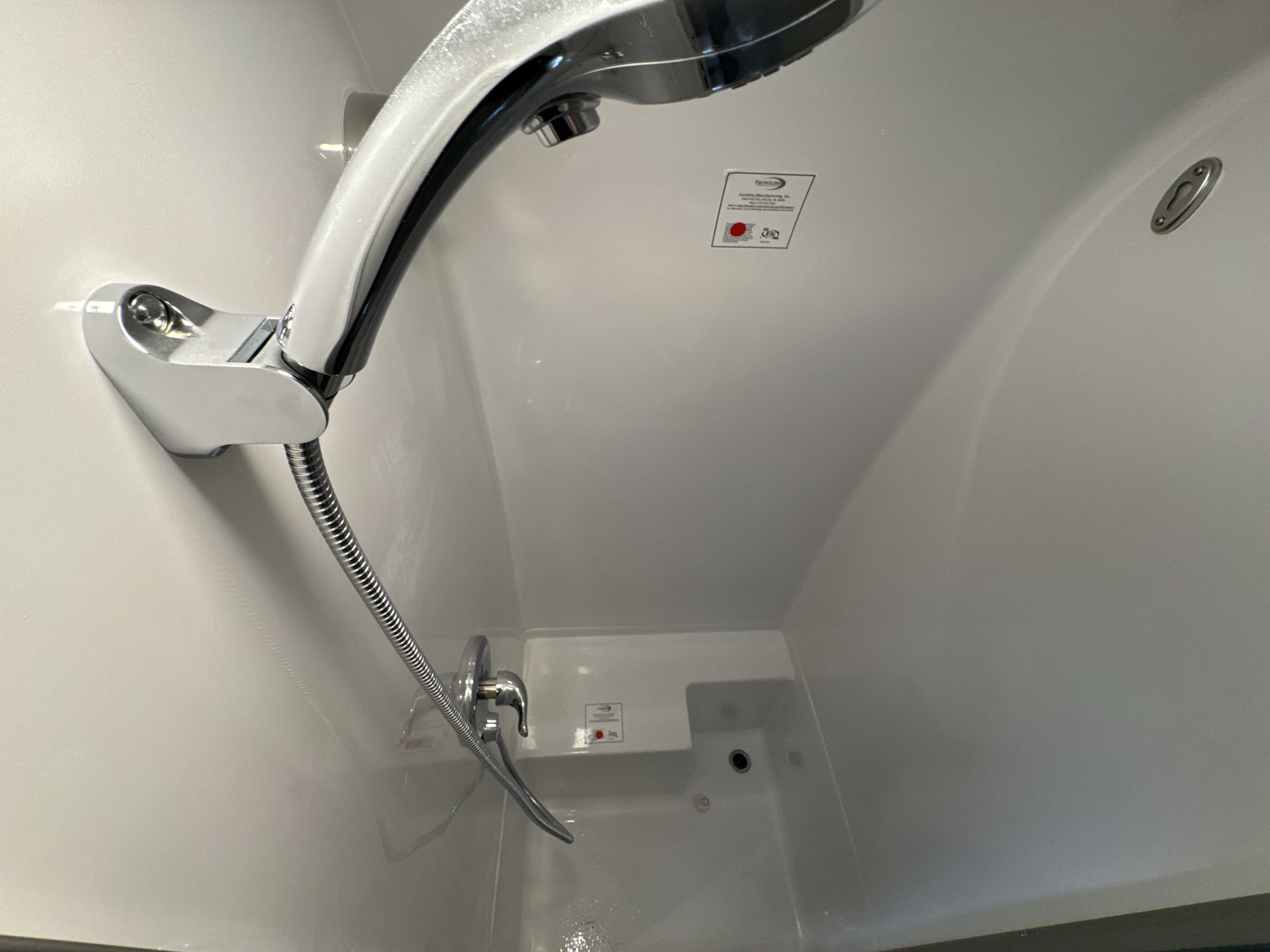 2025 Airstream 27FBT Base