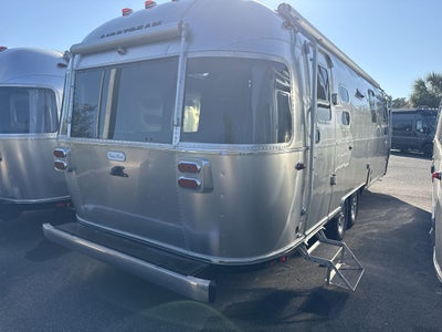 2026 Airstream 27FBQ Base