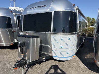2026 Airstream 27FBQ Base