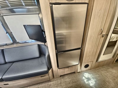 2024 Airstream 25FBT Base