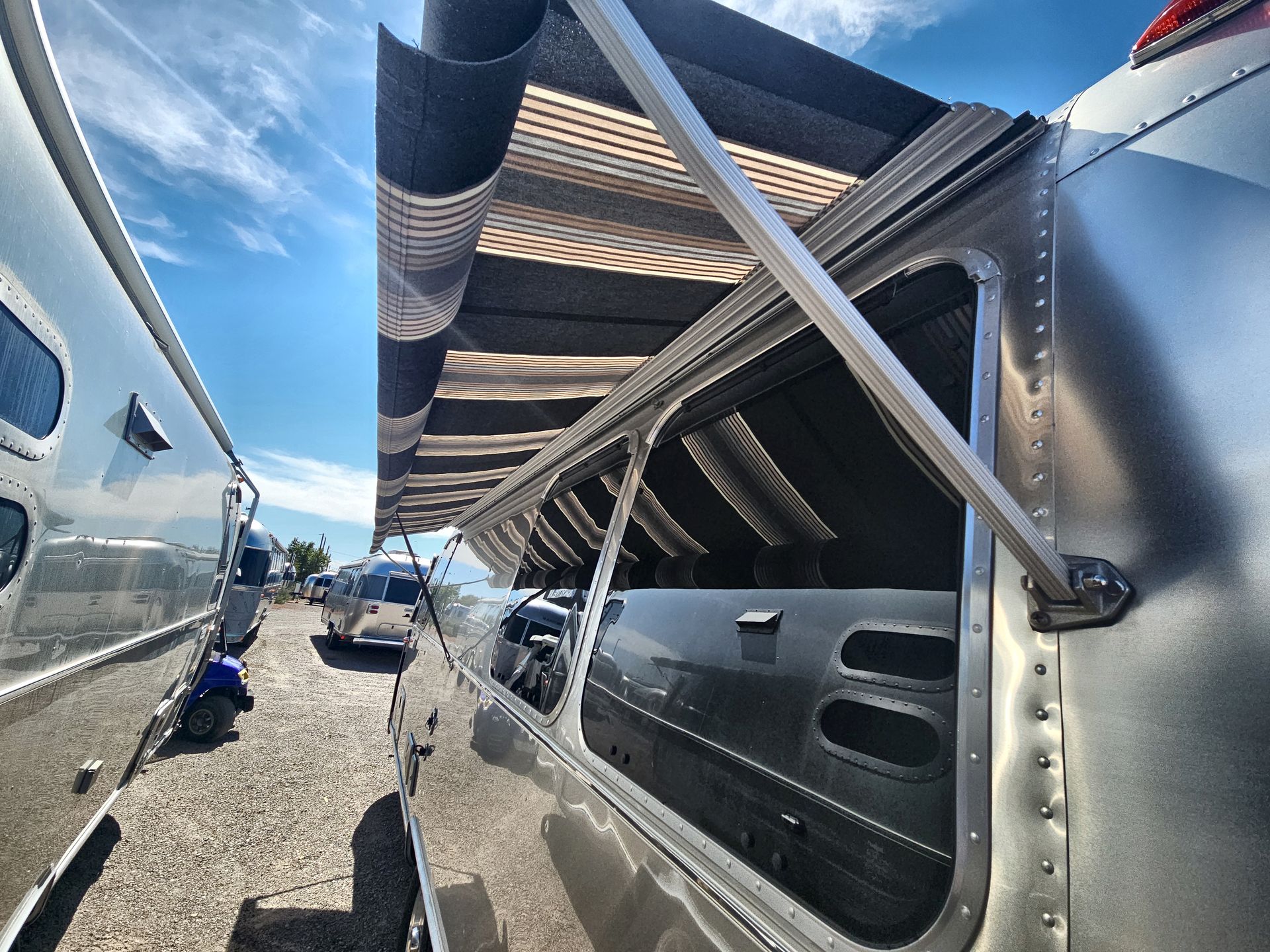 2024 Airstream 25FBT Base