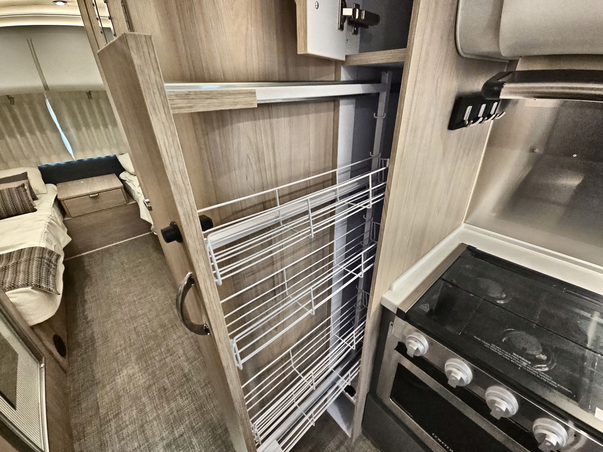 2024 Airstream 25FBT Base