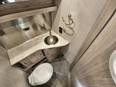 2024 Airstream 25FBT Base