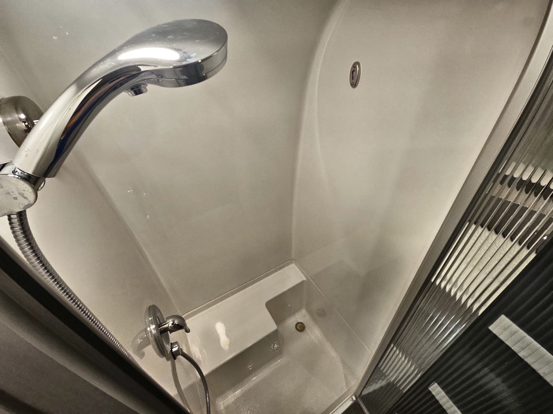 2024 Airstream 25FBT Base