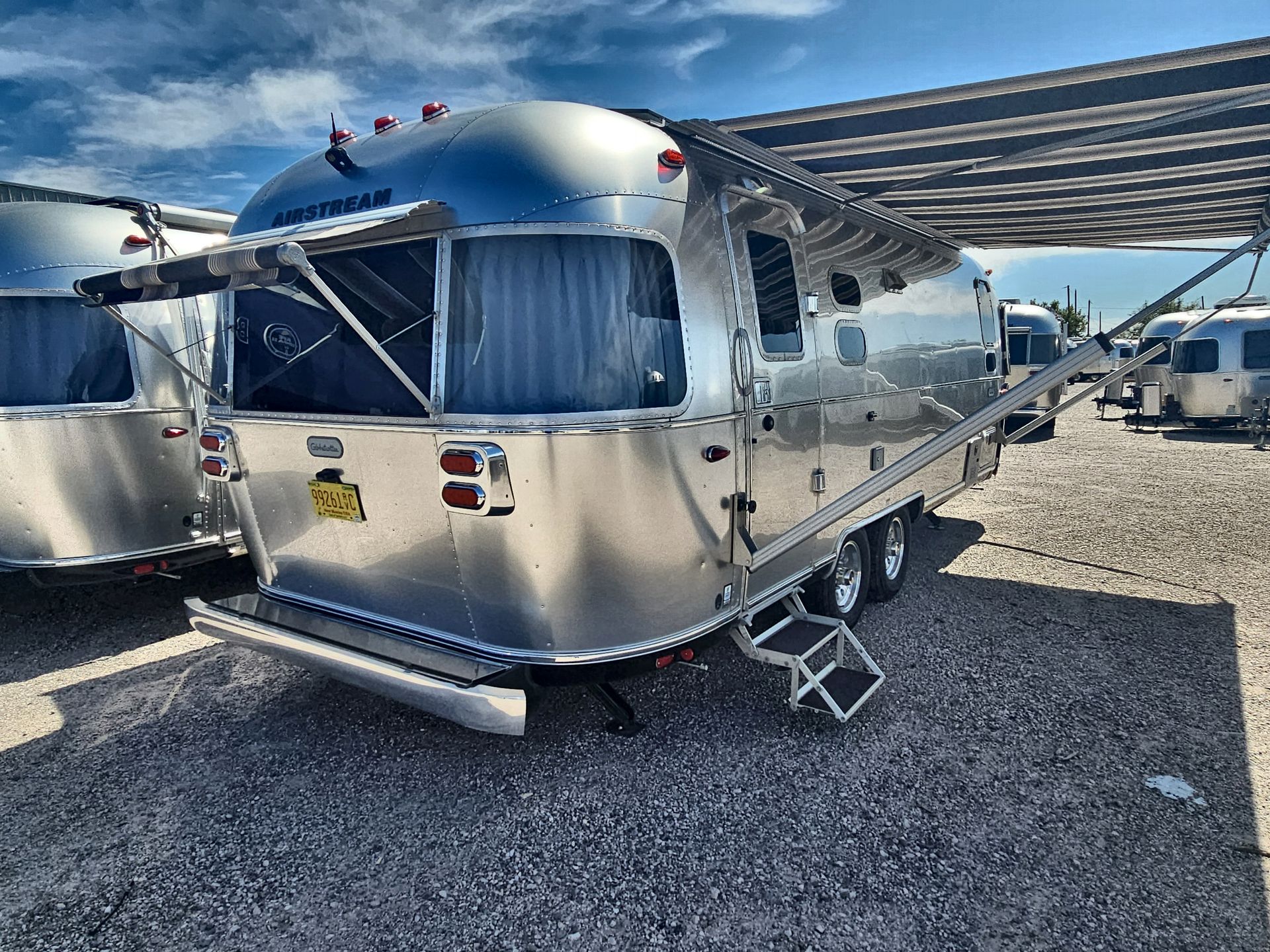 2024 Airstream 25FBT Base