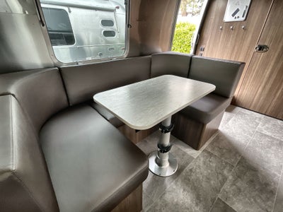 2024 Airstream 22FB Base