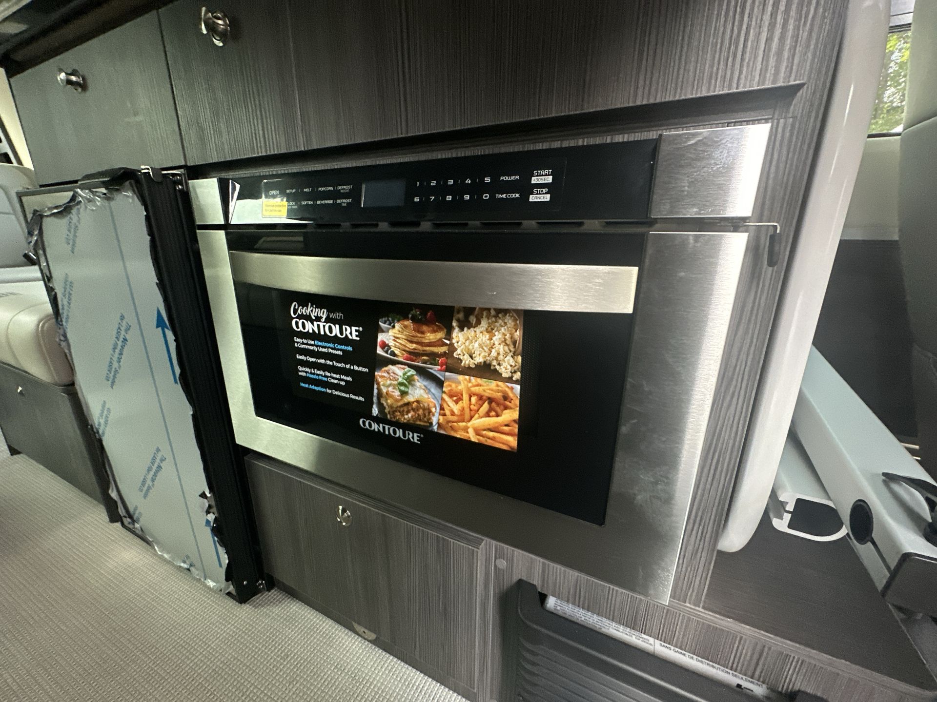 2025 Airstream 24 GL Base