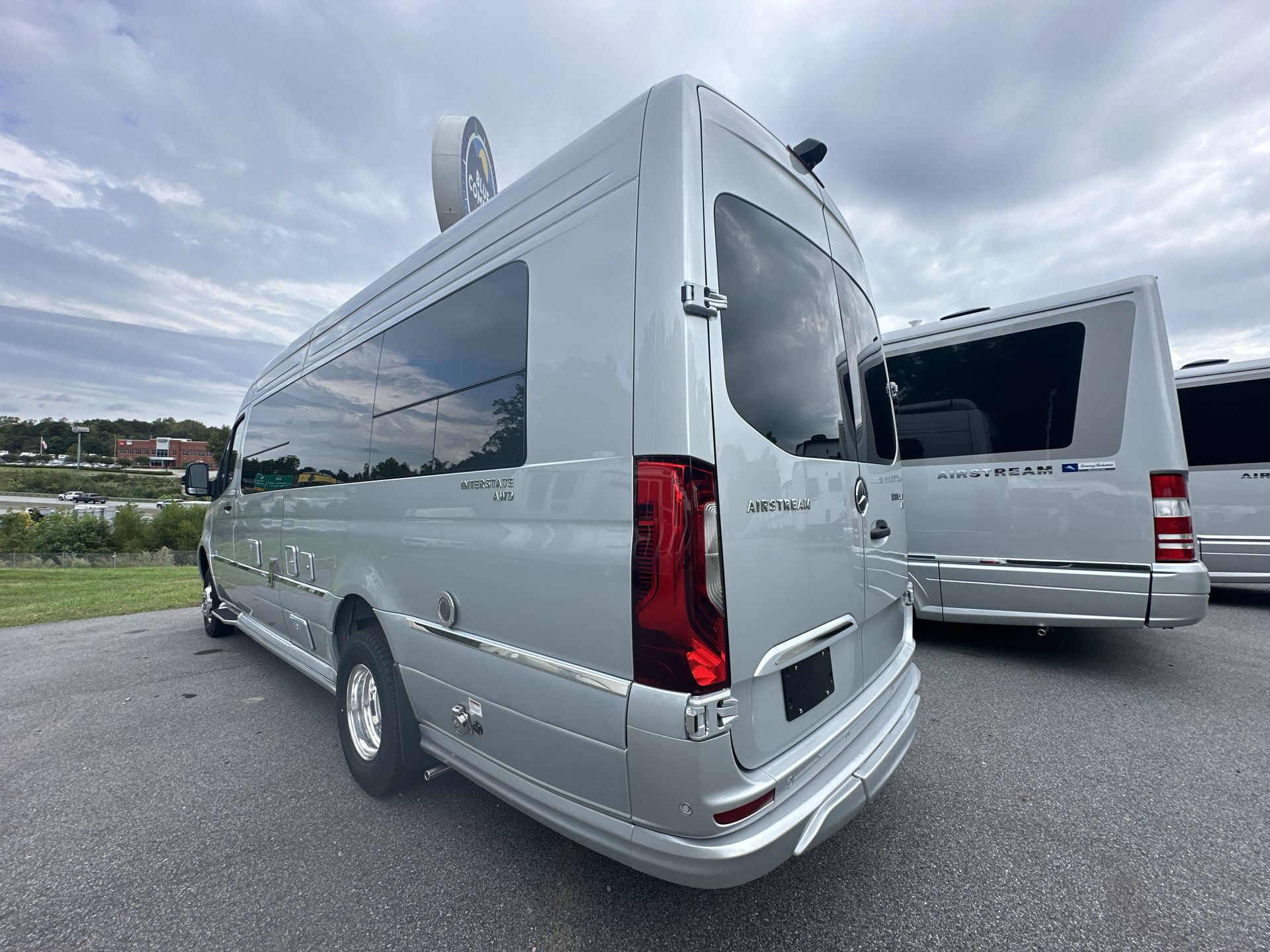 2025 Airstream 24 GL Base