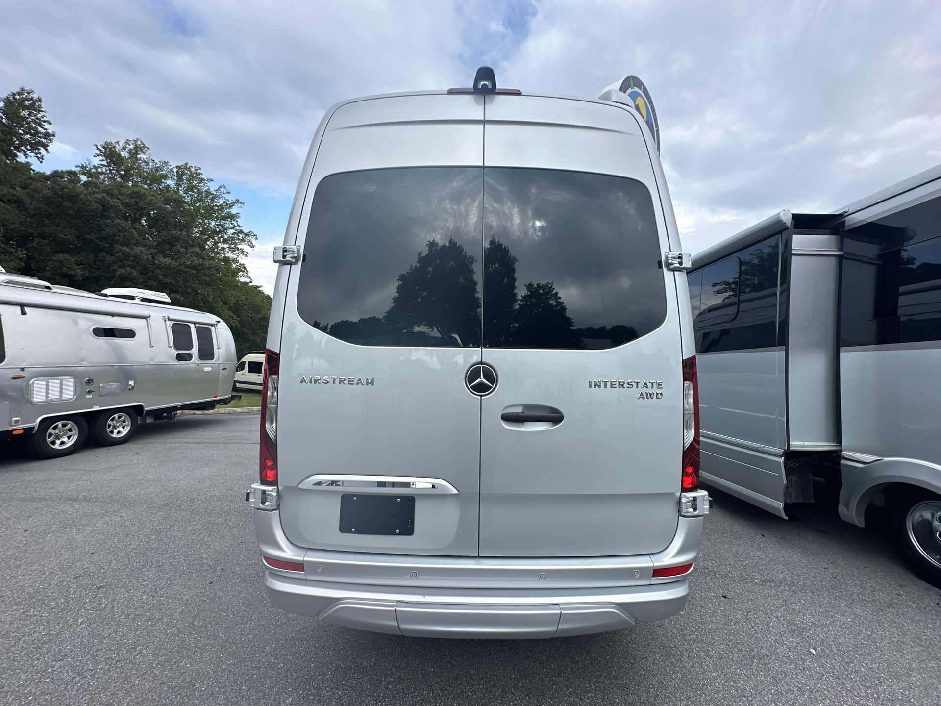2025 Airstream 24 GL Base