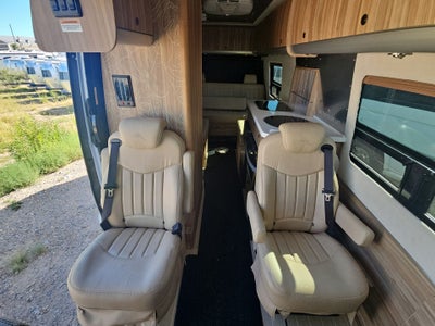 2021 Airstream 24GL TOMMY Base